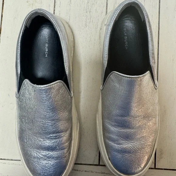 Silver Slip-On Sneakers. Tory Burch - Picture 3 of 6
